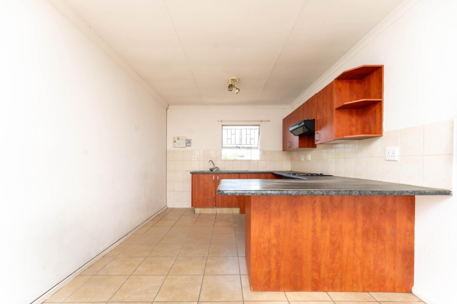 2 Bedroom Property for Sale in Vorna Valley Gauteng