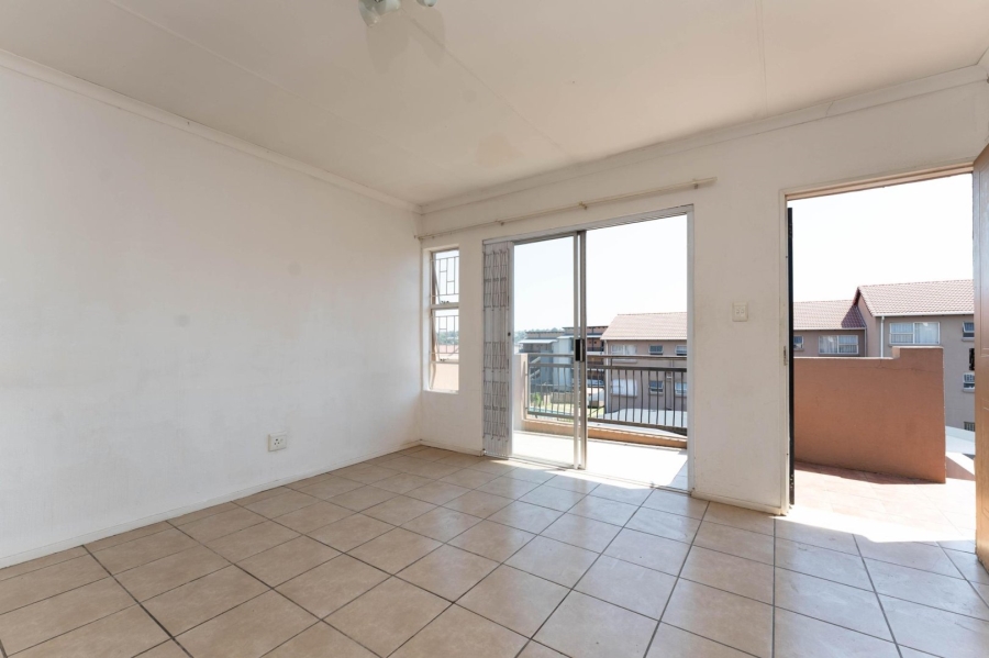 2 Bedroom Property for Sale in Vorna Valley Gauteng