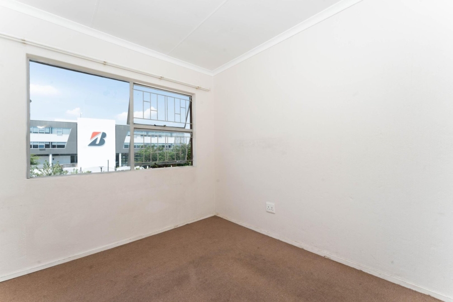 2 Bedroom Property for Sale in Vorna Valley Gauteng