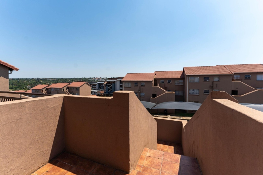 2 Bedroom Property for Sale in Vorna Valley Gauteng
