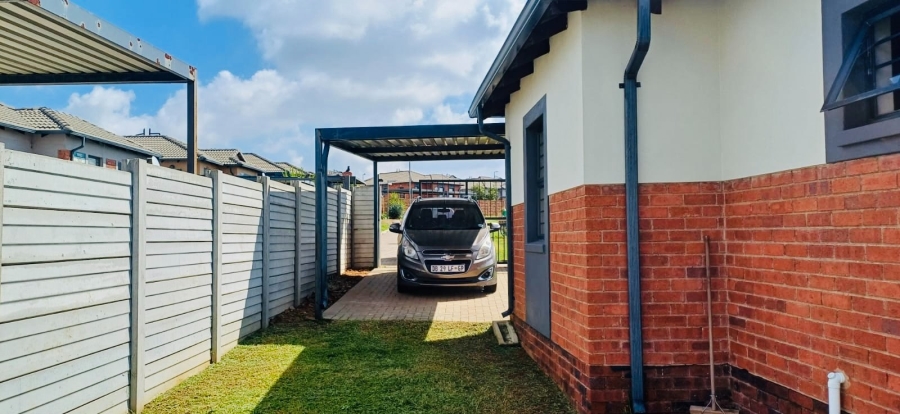 3 Bedroom Property for Sale in Mindalore Gauteng