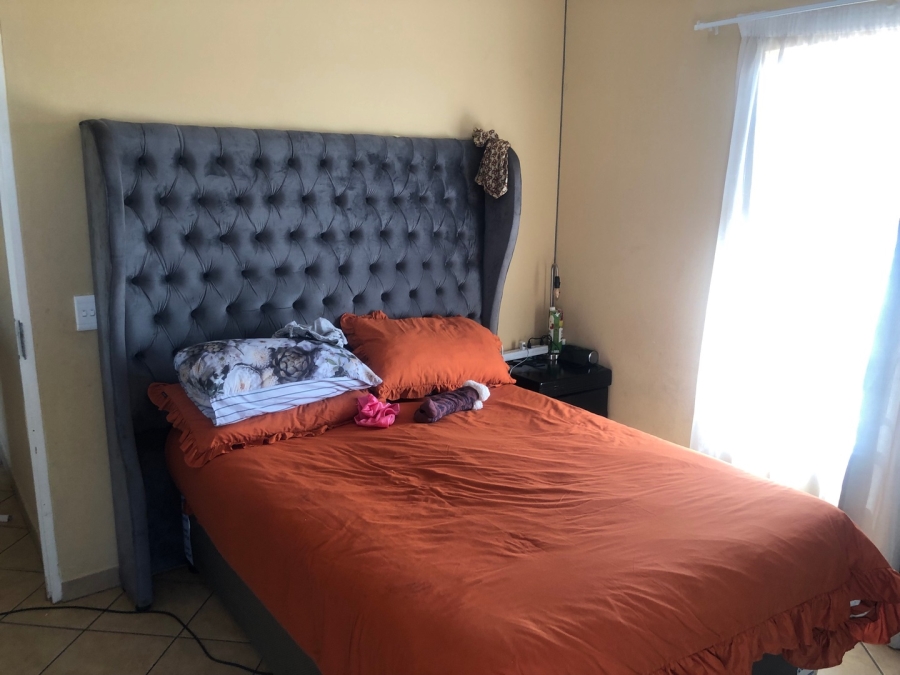 4 Bedroom Property for Sale in Blue Hills Gauteng
