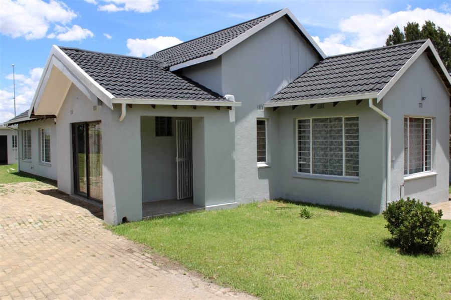 3 Bedroom Property for Sale in Freeway Park Gauteng