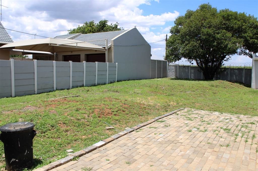 3 Bedroom Property for Sale in Freeway Park Gauteng