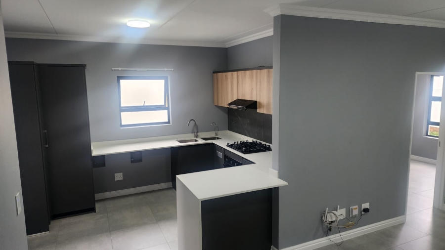 To Let 3 Bedroom Property for Rent in Glen Austin Gauteng