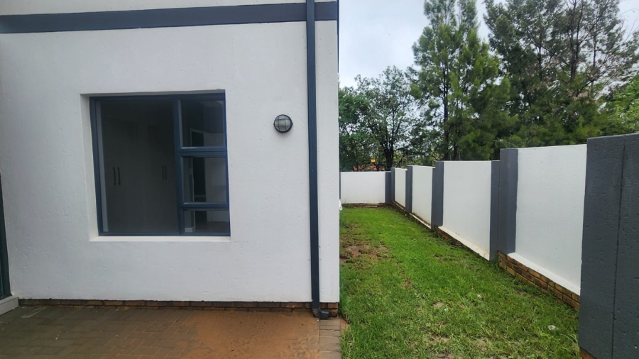 To Let 3 Bedroom Property for Rent in Glen Austin Gauteng