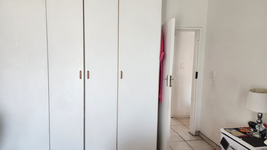 2 Bedroom Property for Sale in Noordwyk Gauteng
