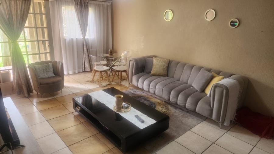 2 Bedroom Property for Sale in Noordwyk Gauteng