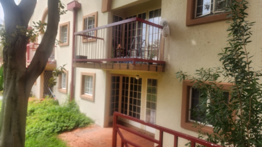 2 Bedroom Property for Sale in Noordwyk Gauteng