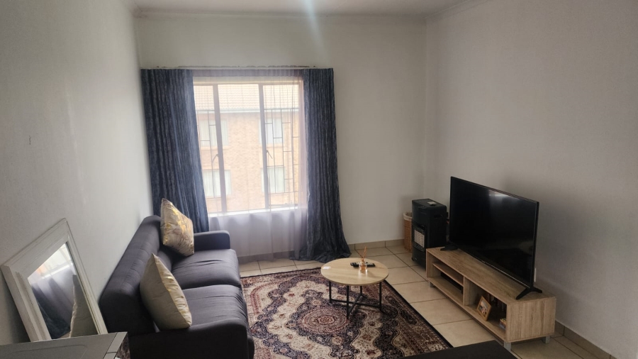 2 Bedroom Property for Sale in Grand Central Gauteng