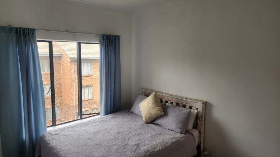 2 Bedroom Property for Sale in Grand Central Gauteng