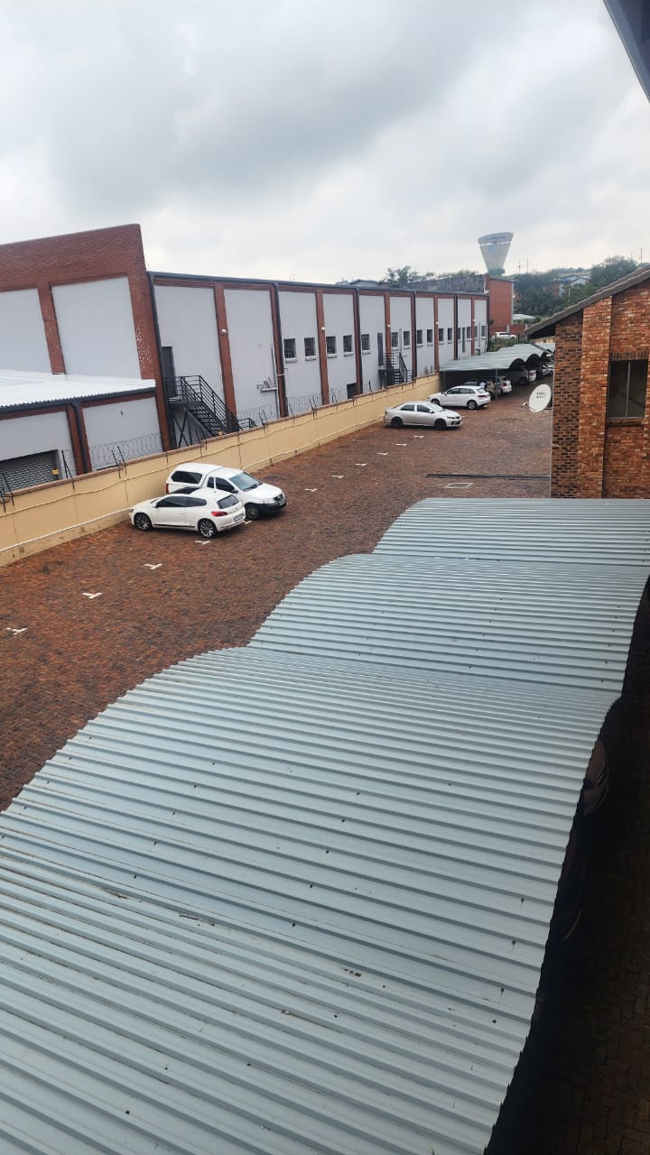 2 Bedroom Property for Sale in Grand Central Gauteng