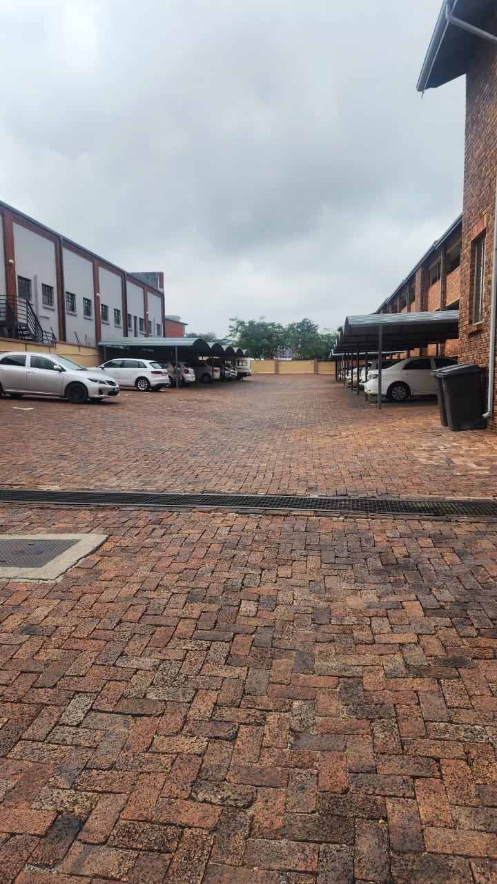 2 Bedroom Property for Sale in Grand Central Gauteng