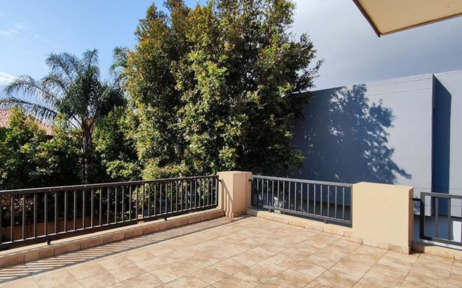 3 Bedroom Property for Sale in Greenstone Hill Gauteng