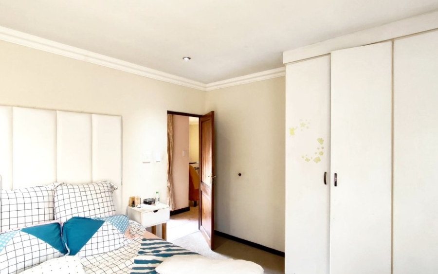 3 Bedroom Property for Sale in Greenstone Hill Gauteng