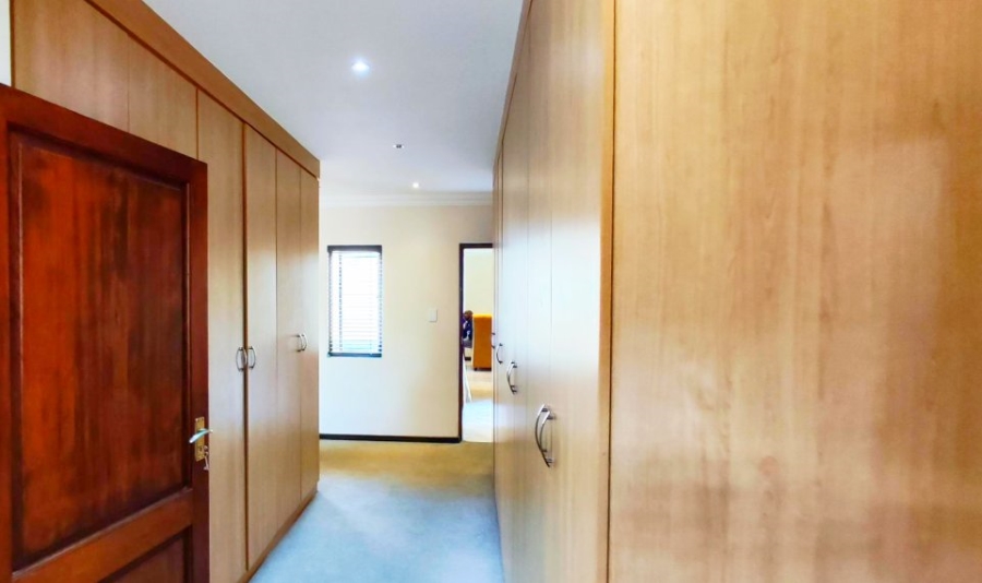 3 Bedroom Property for Sale in Greenstone Hill Gauteng