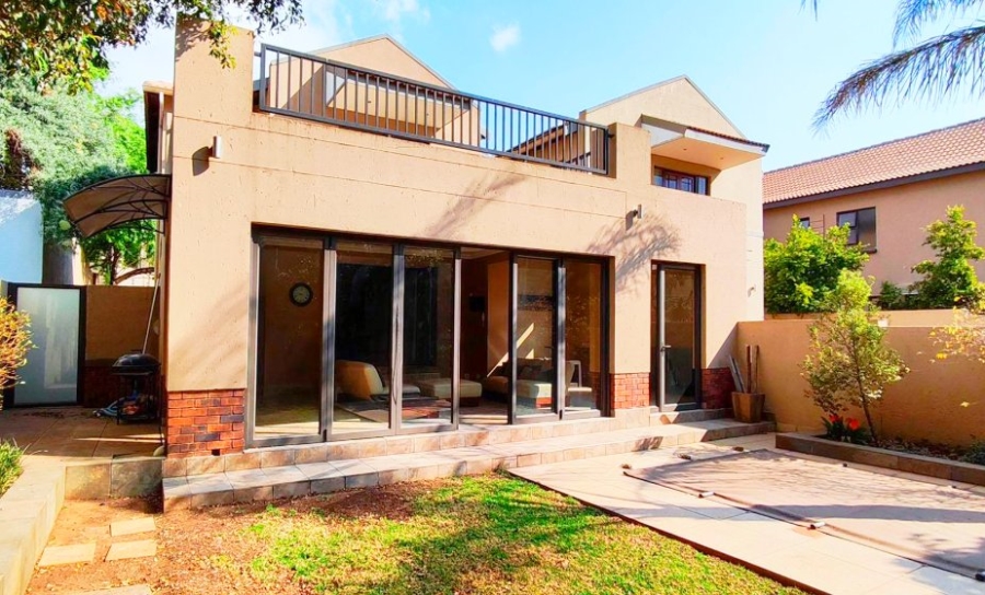 3 Bedroom Property for Sale in Greenstone Hill Gauteng