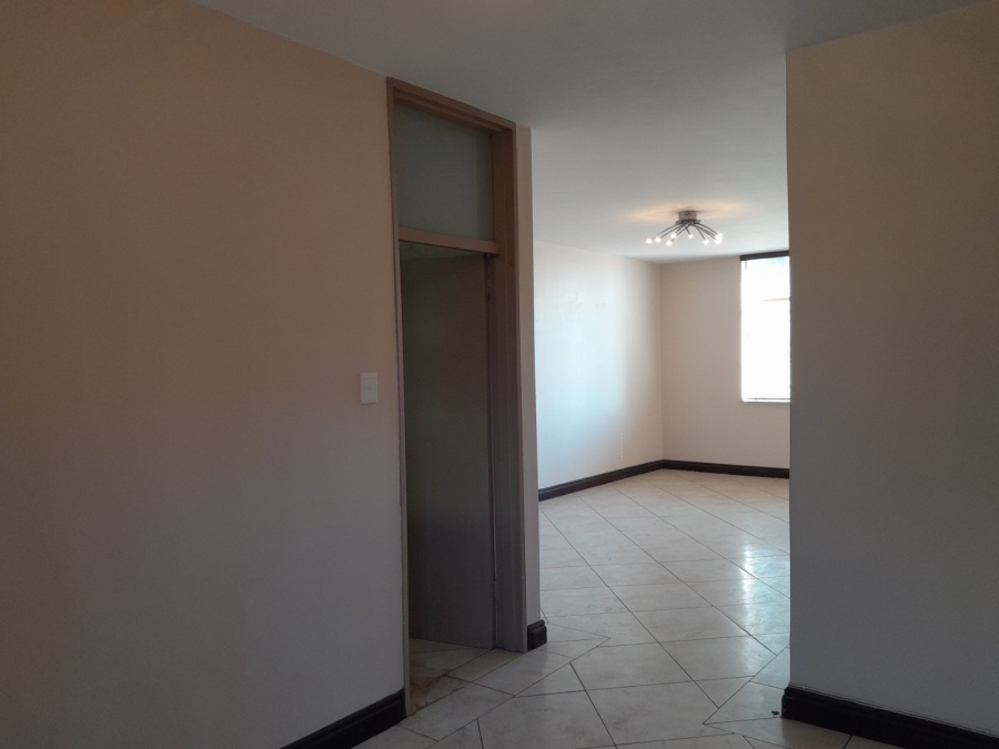 1 Bedroom Property for Sale in Bedford Gardens Gauteng