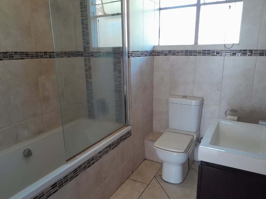 1 Bedroom Property for Sale in Bedford Gardens Gauteng