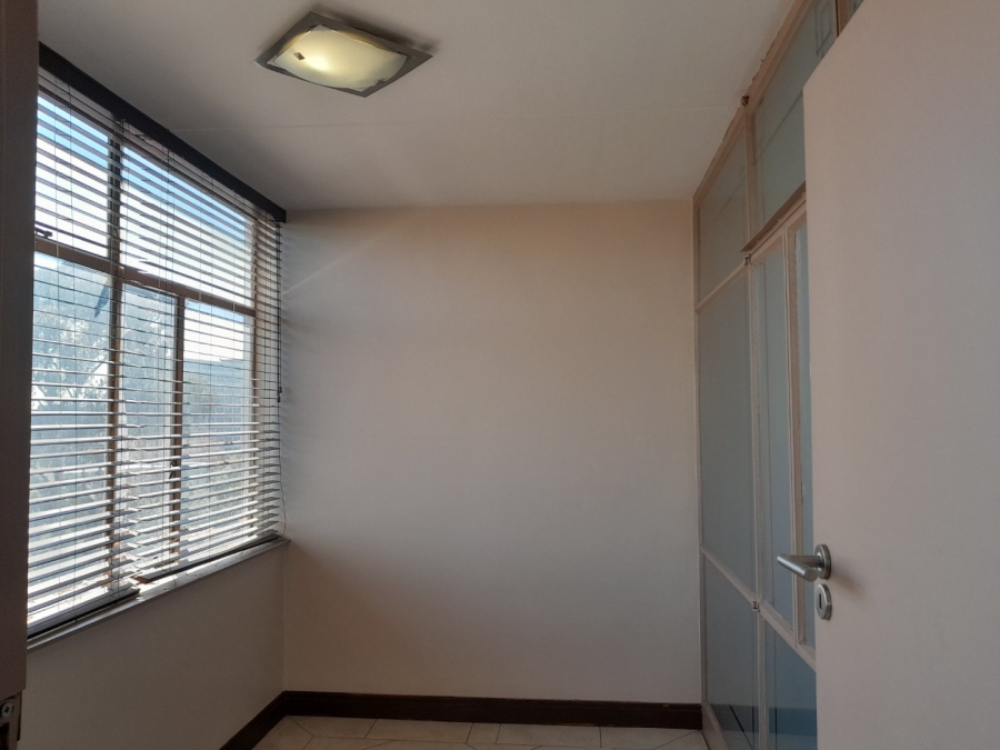 1 Bedroom Property for Sale in Bedford Gardens Gauteng