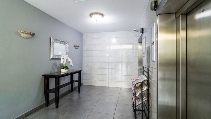 1 Bedroom Property for Sale in Bedford Gardens Gauteng