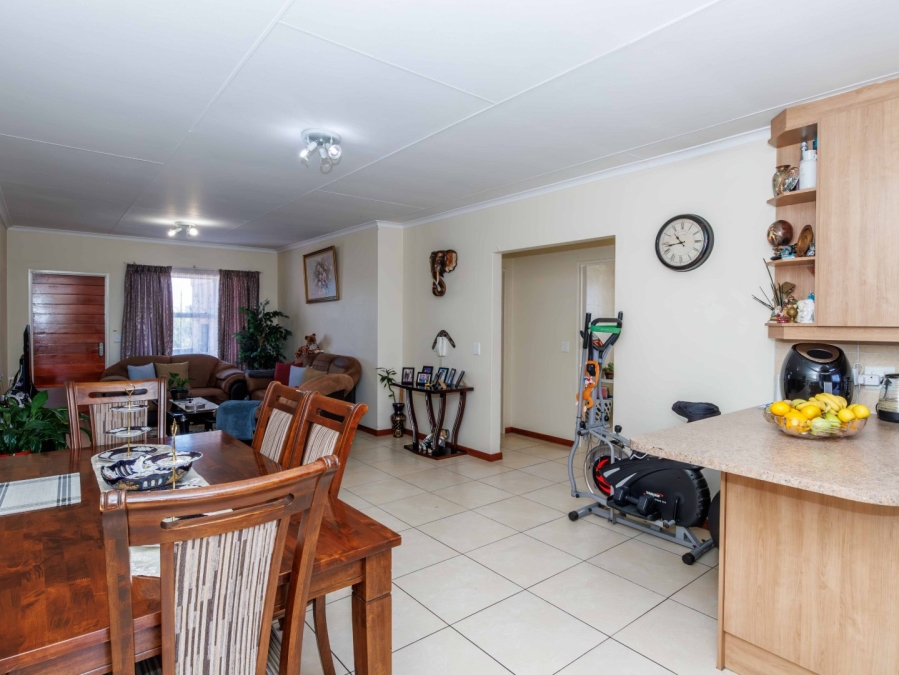 8 Bedroom Property for Sale in Edenvale Central Gauteng