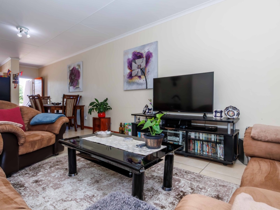 8 Bedroom Property for Sale in Edenvale Central Gauteng