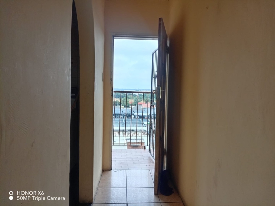 2 Bedroom Property for Sale in East Lynne Gauteng