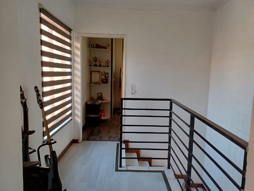 2 Bedroom Property for Sale in Buurendal Gauteng