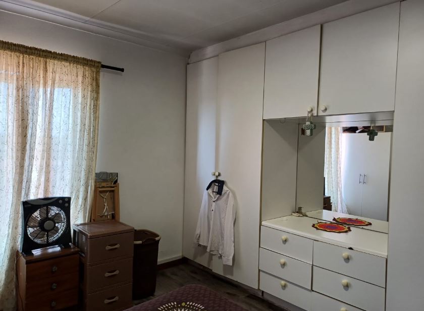2 Bedroom Property for Sale in Buurendal Gauteng
