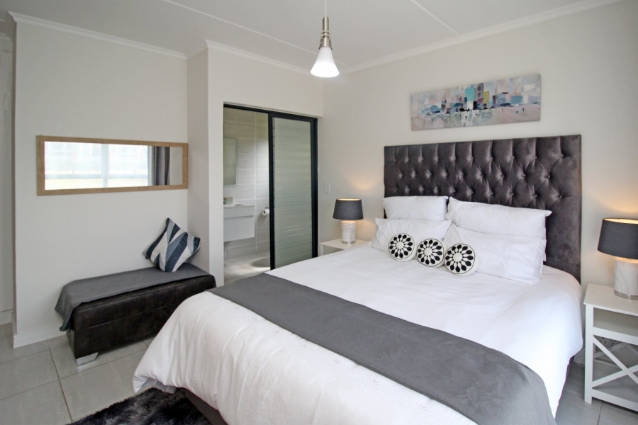 To Let 3 Bedroom Property for Rent in Waterfall Gauteng