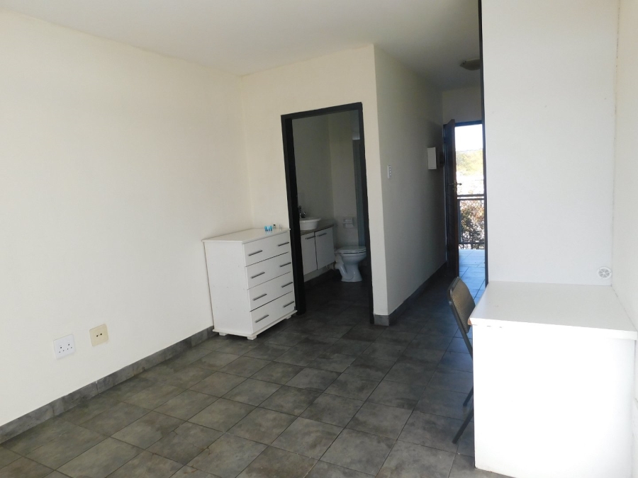 To Let 1 Bedroom Property for Rent in Hillcrest Gauteng