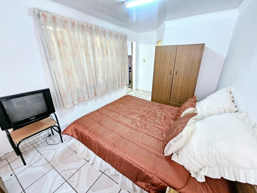 5 Bedroom Property for Sale in Erasmia Gauteng