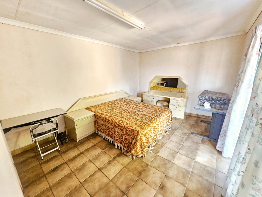 5 Bedroom Property for Sale in Erasmia Gauteng