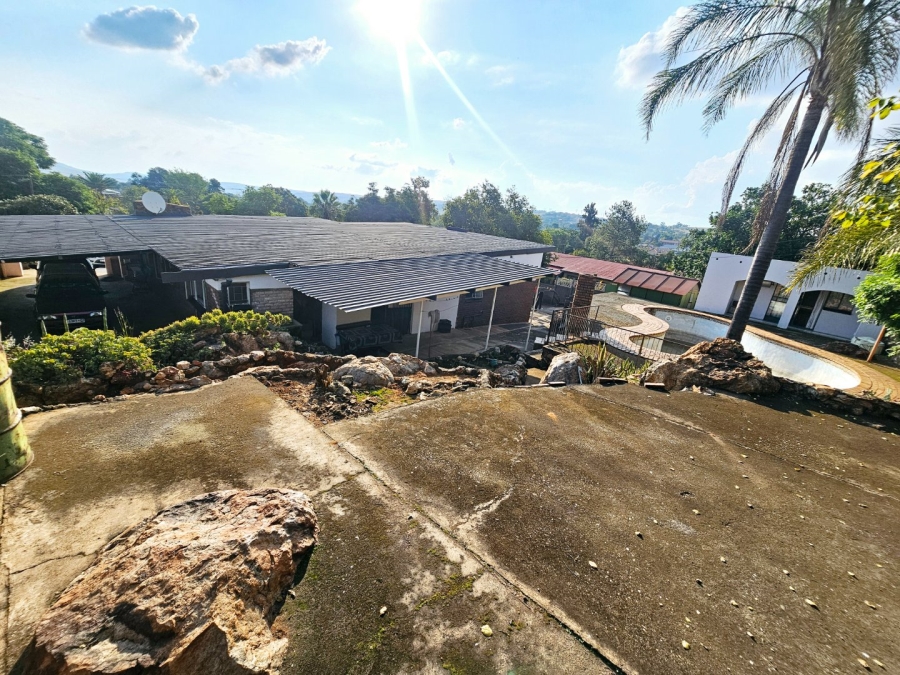 5 Bedroom Property for Sale in Erasmia Gauteng