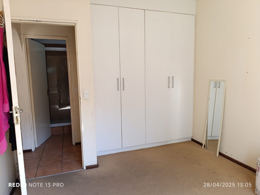 1 Bedroom Property for Sale in Lonehill Gauteng
