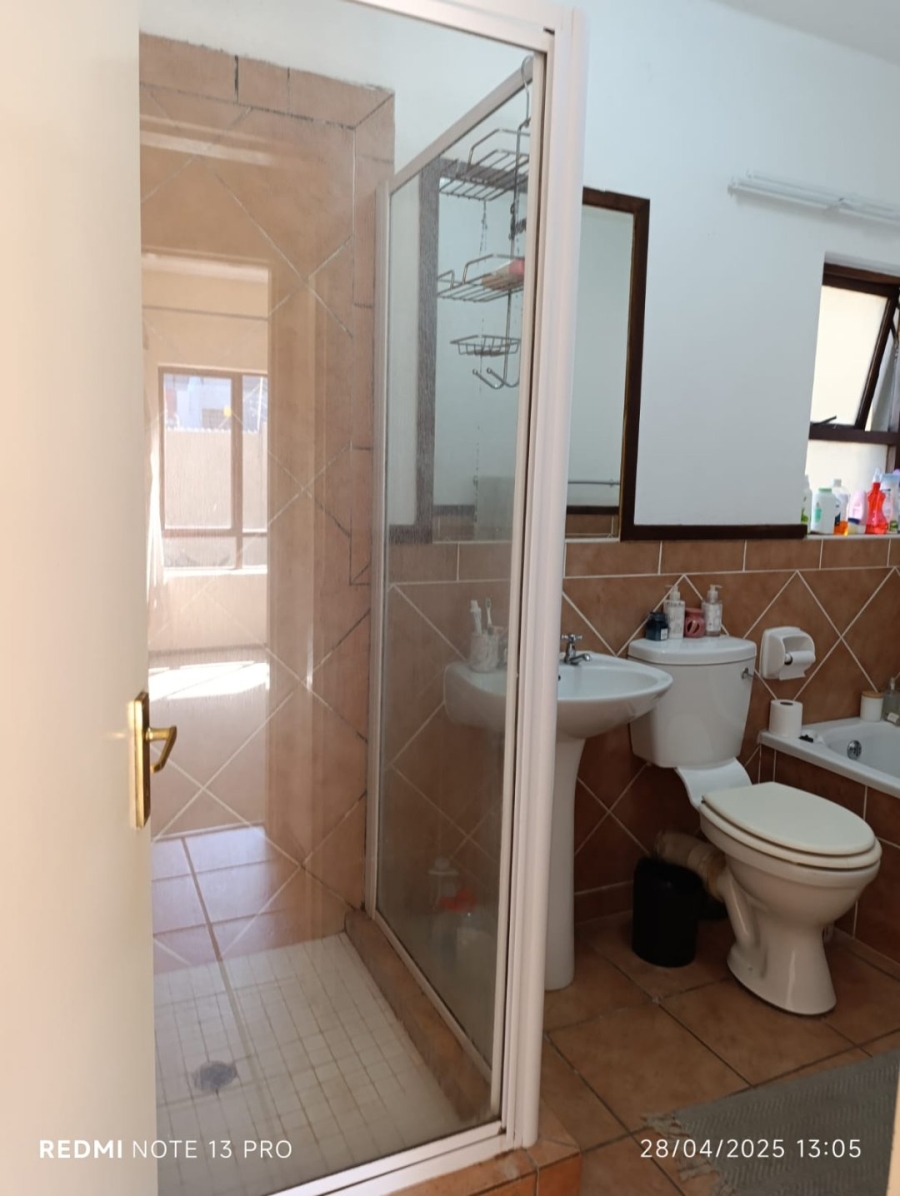 1 Bedroom Property for Sale in Lonehill Gauteng