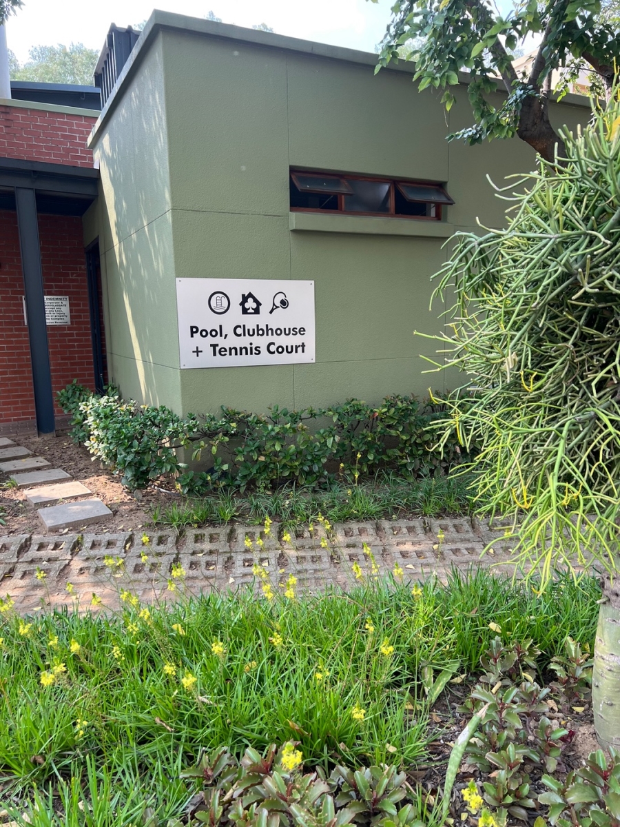 1 Bedroom Property for Sale in Douglasdale Gauteng