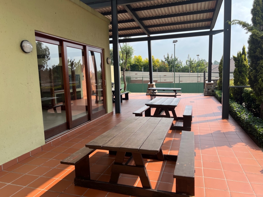 1 Bedroom Property for Sale in Douglasdale Gauteng