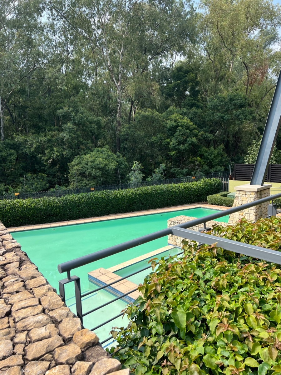 1 Bedroom Property for Sale in Douglasdale Gauteng