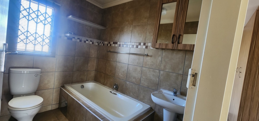 4 Bedroom Property for Sale in Leopard