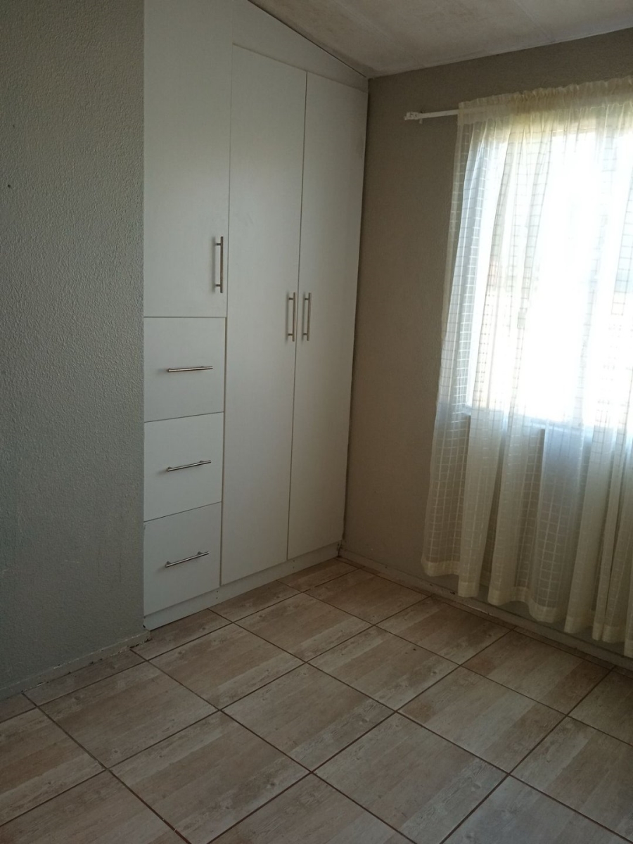 2 Bedroom Property for Sale in Ridgeway Gauteng