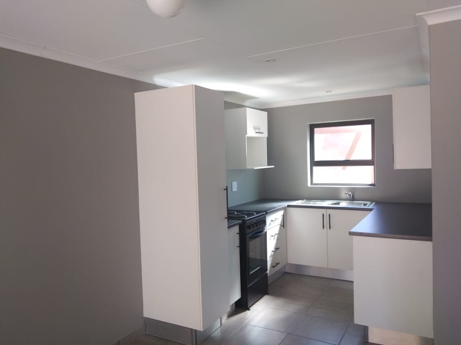 To Let 1 Bedroom Property for Rent in Albertsdal Gauteng