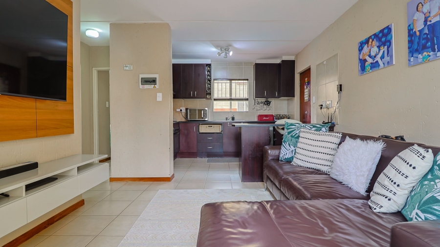 2 Bedroom Property for Sale in Ormonde View Gauteng