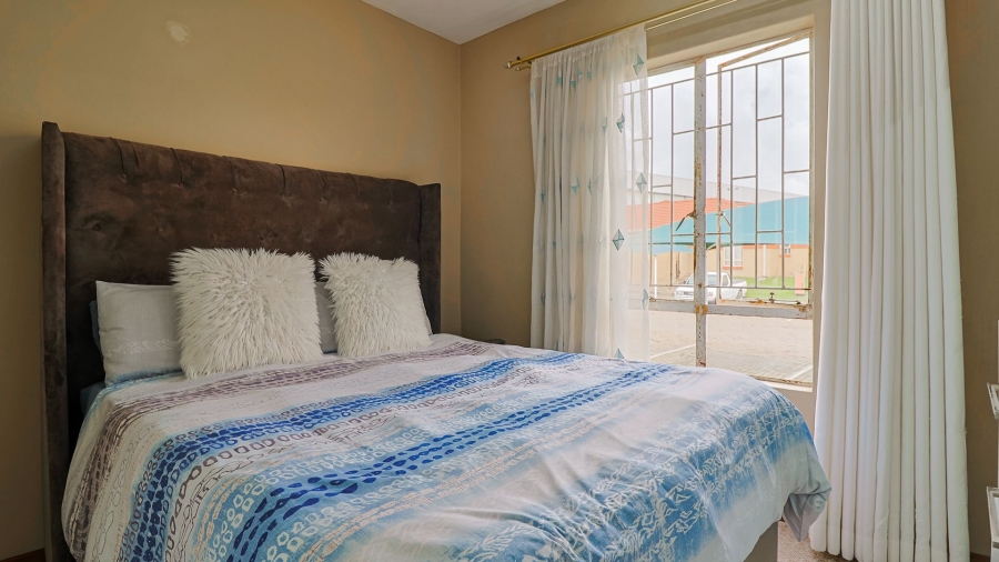 2 Bedroom Property for Sale in Ormonde View Gauteng