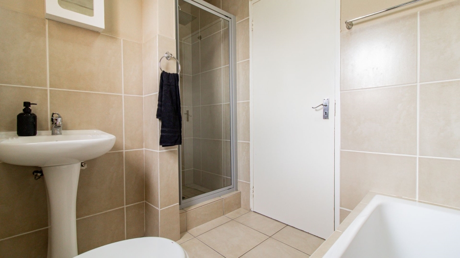 2 Bedroom Property for Sale in Ormonde View Gauteng