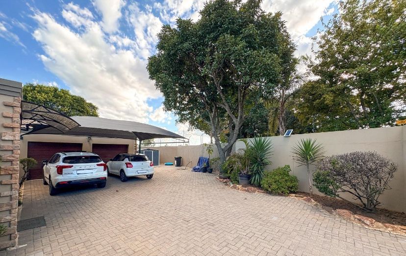 3 Bedroom Property for Sale in Beyers Park Gauteng