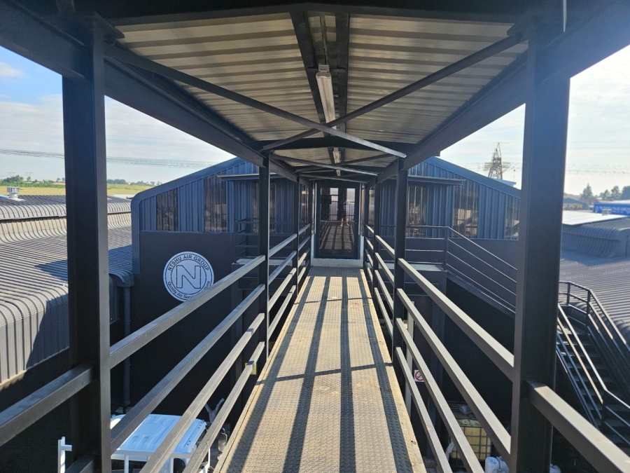  Bedroom Property for Sale in Alrode Gauteng