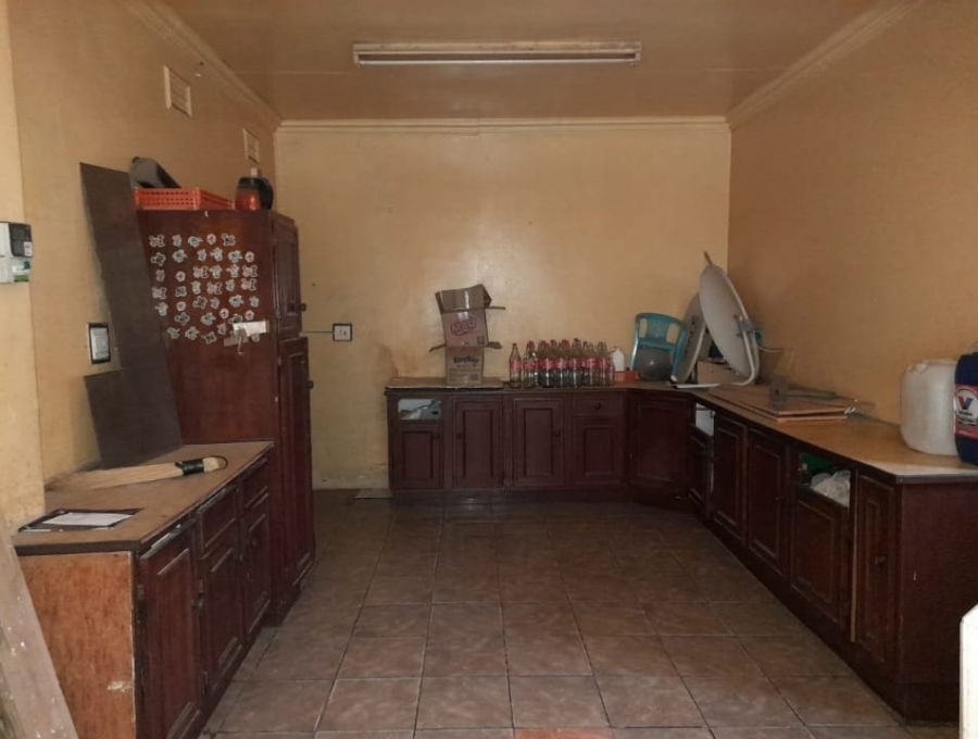 5 Bedroom Property for Sale in Rosettenville Gauteng