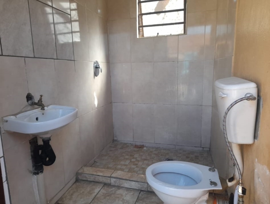 5 Bedroom Property for Sale in Rosettenville Gauteng